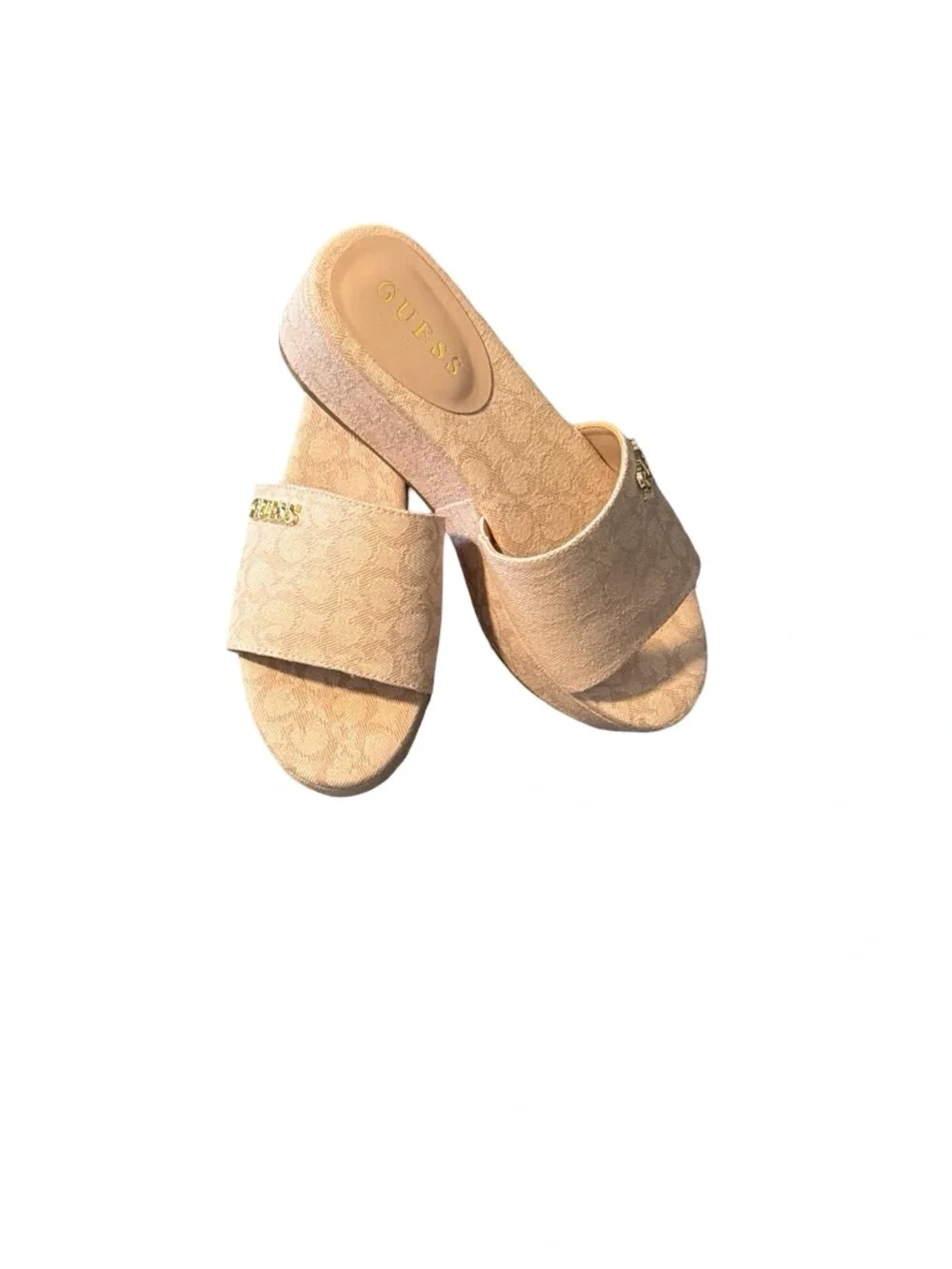 Guess Women Wedges 2.36 “ Beige Sandals Lightweight Size 6